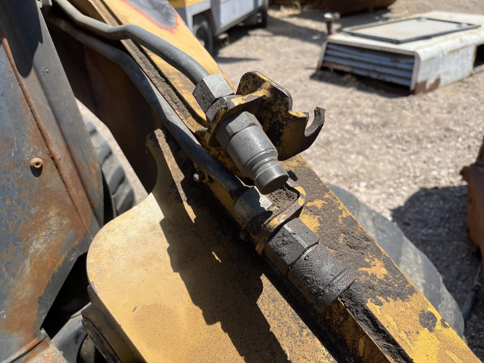 ./imagenes/INVOICE/2019/18144/CATERPILLAR 272C (11).JPG